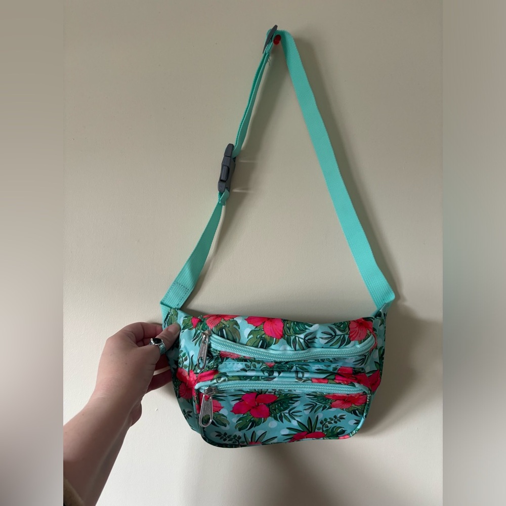 Dickies Hawaiian print fanny pack
